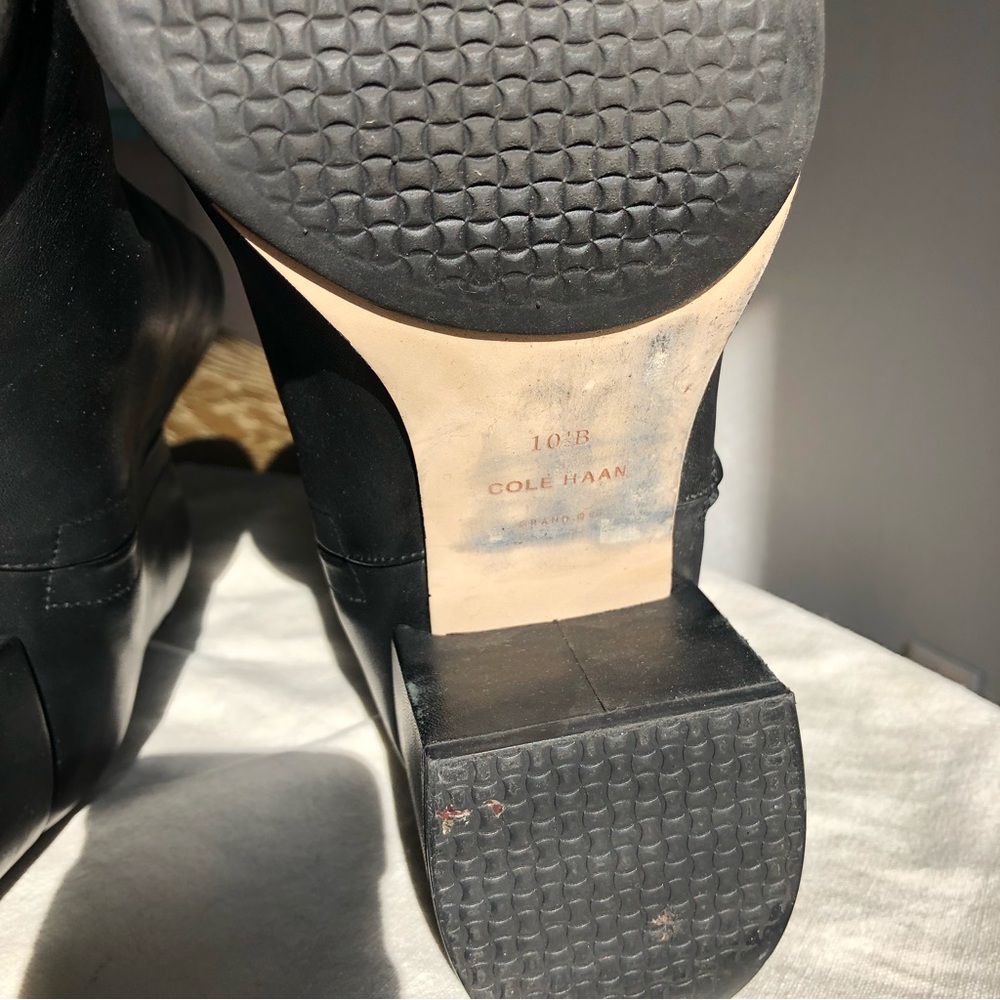 Cole Haan Grand Ambition ankle booties Size: 10 1/2 B - Picture 15 of 15